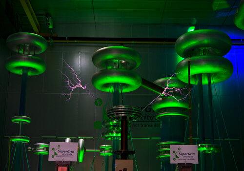 Eclaires électriques dans plateforme très haute tension de SuperGrid Institute