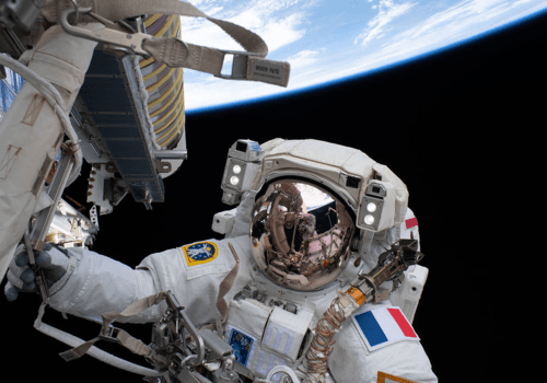 ATELIER SCIENTIFIQUE - La vie dans l'espace