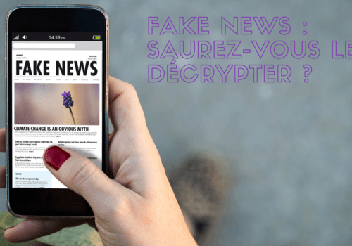 Ecran de portable avec le texte "fake news"