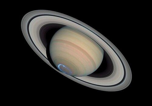 Saturne par Cassini