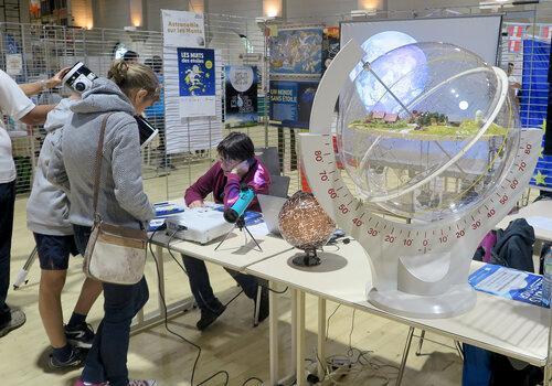 Stand animé par le club Astronomie sur les Monts