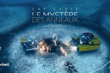 Affiche de l'avant-première du film "Cap Corse : le mystère des anneaux"